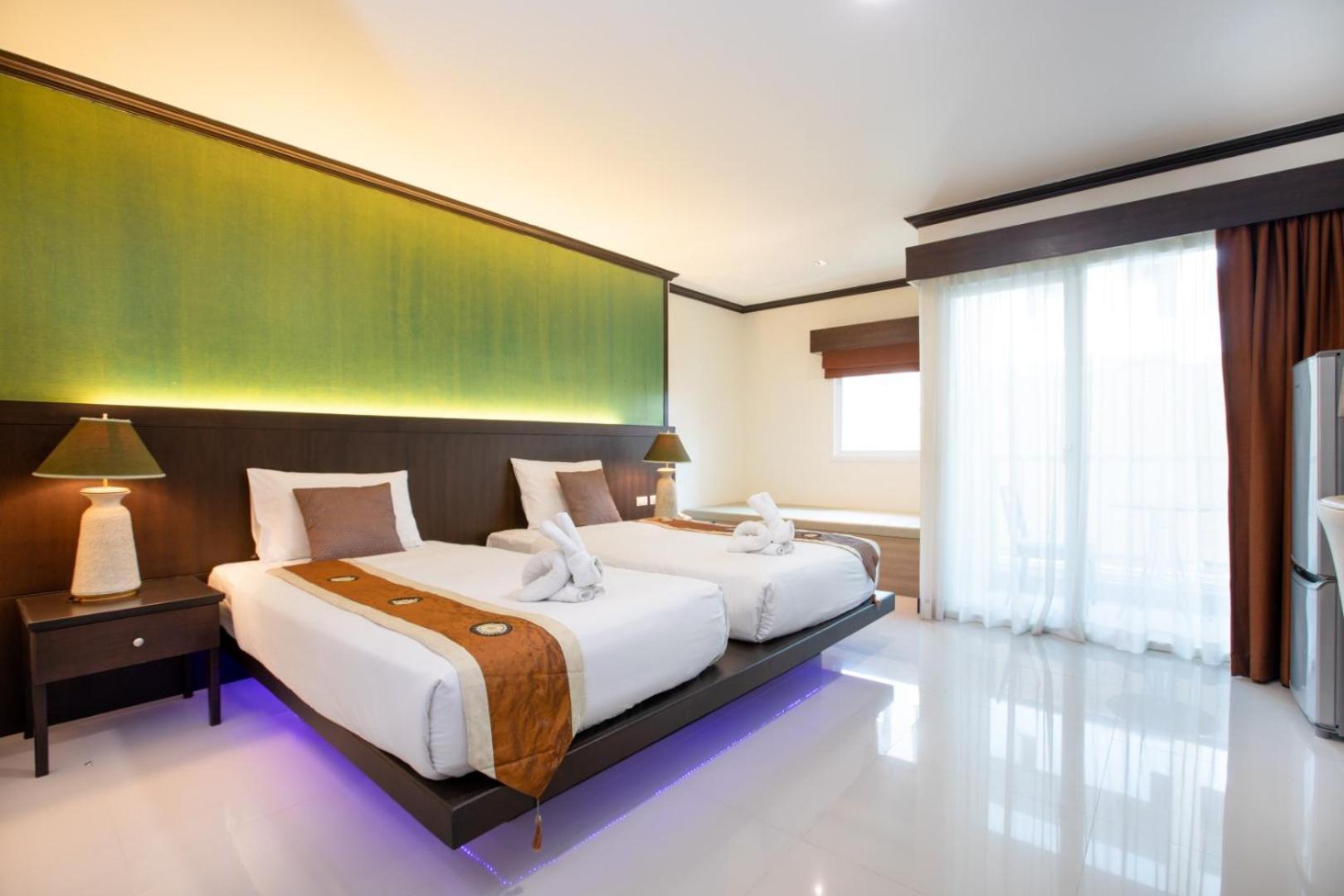 Orchid Garden Hotel Patong Exterior foto
